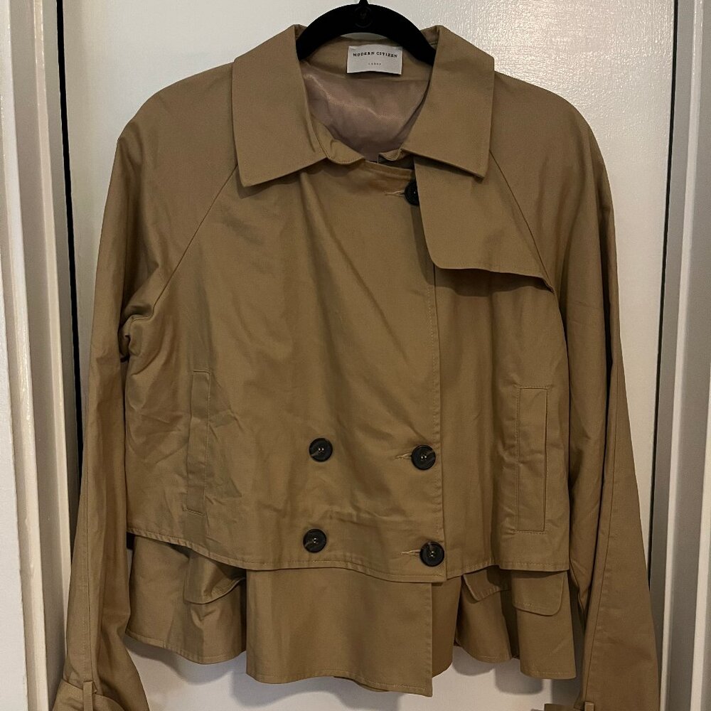 Modern Citizen Kirsten Swing Trench Jacket (Khaki)